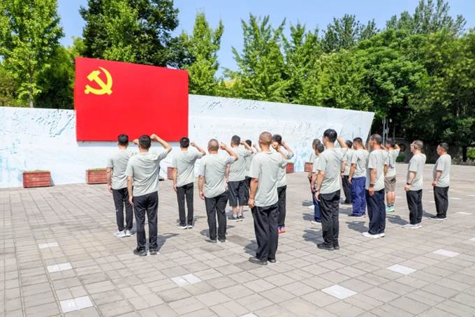 10bet高科组织优秀退役军人开展红色主题教育活动
